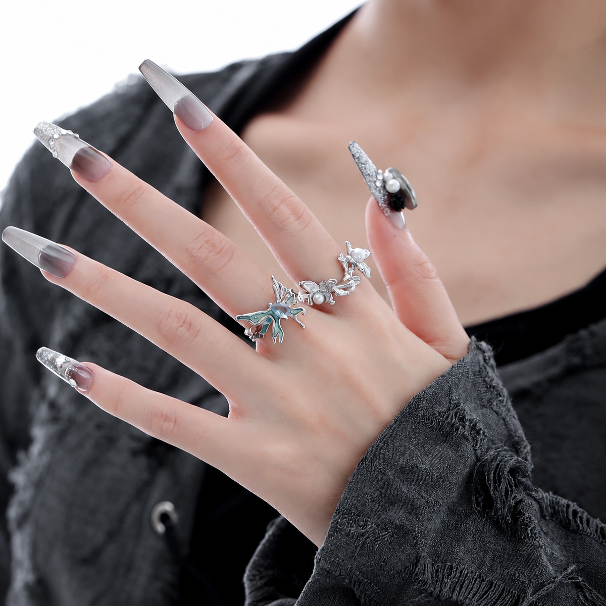 Pearl Core Butterfly Ring