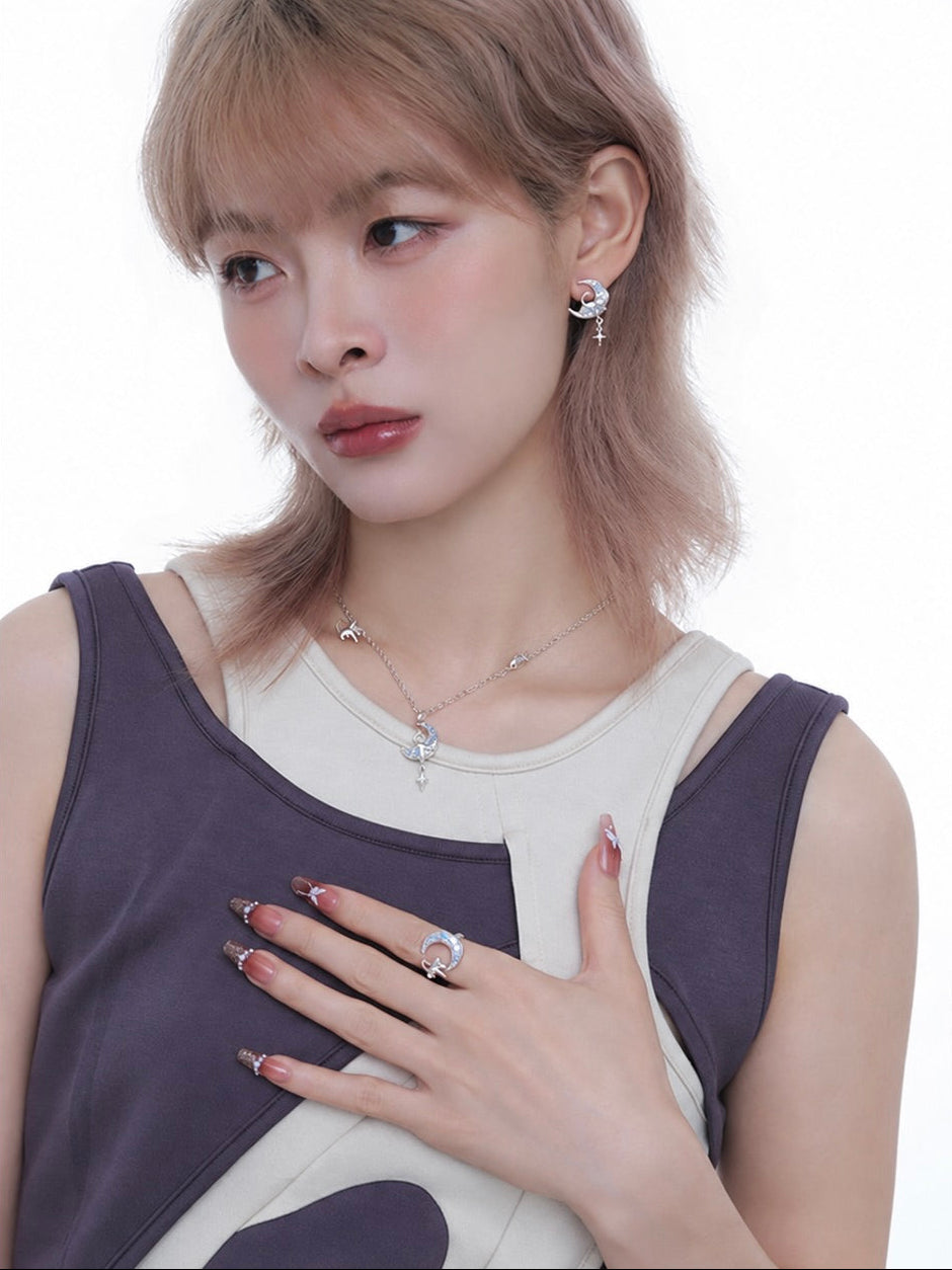Lunette Necklace