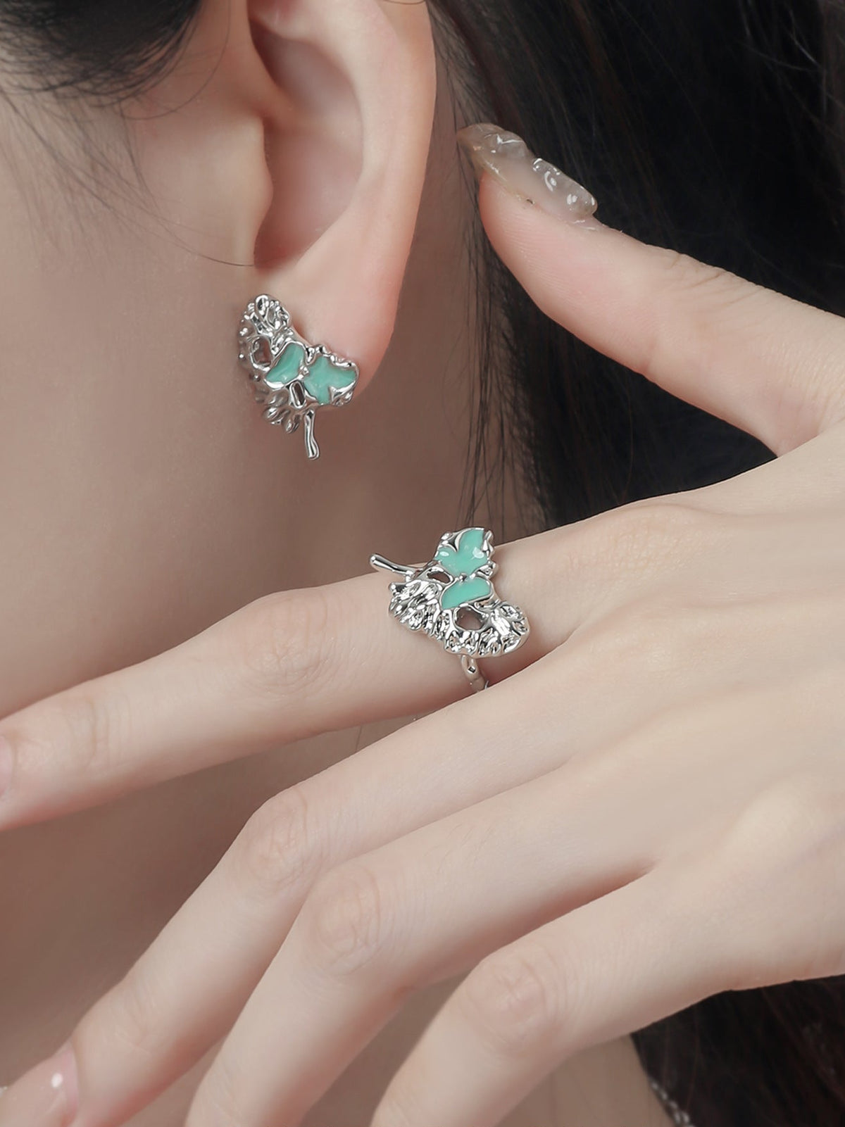 Rift Heart Earrings